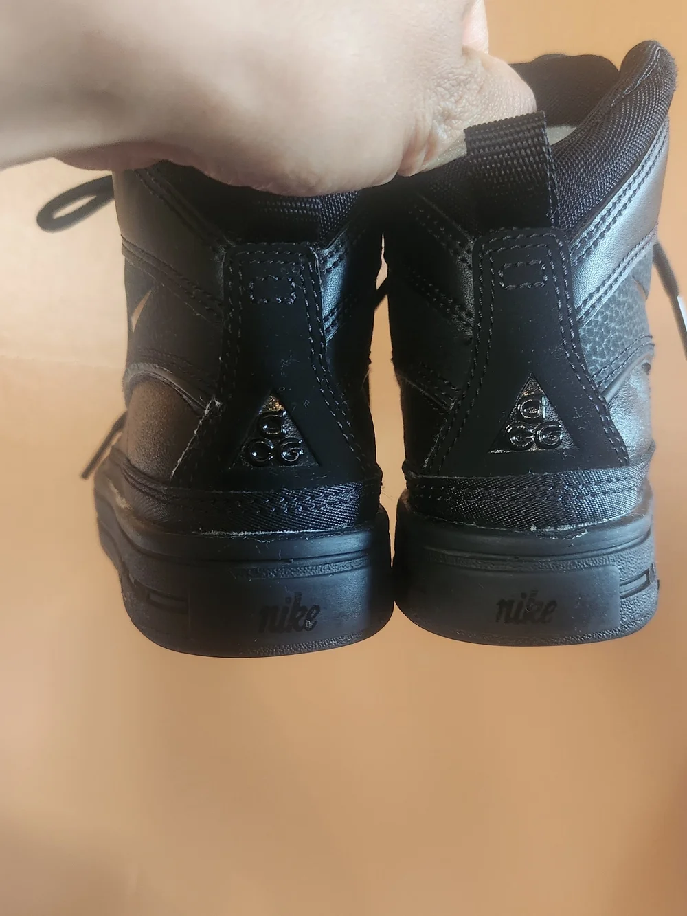 Nike ACG Kids Black High-Top Lace Boots